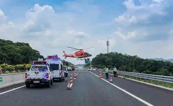 昌吉高速公路汽车救援案例